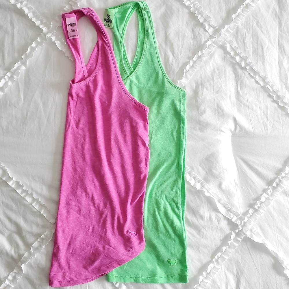 🌷2-VS Pink Tank Tops 🛑Buy now for Discounted Shipping📦💰📬